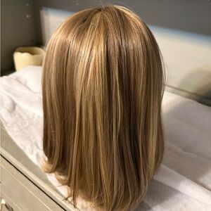 Elegant Blonde Women's Wig